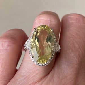 Judith Ripka Oval Limon Quartz Ring